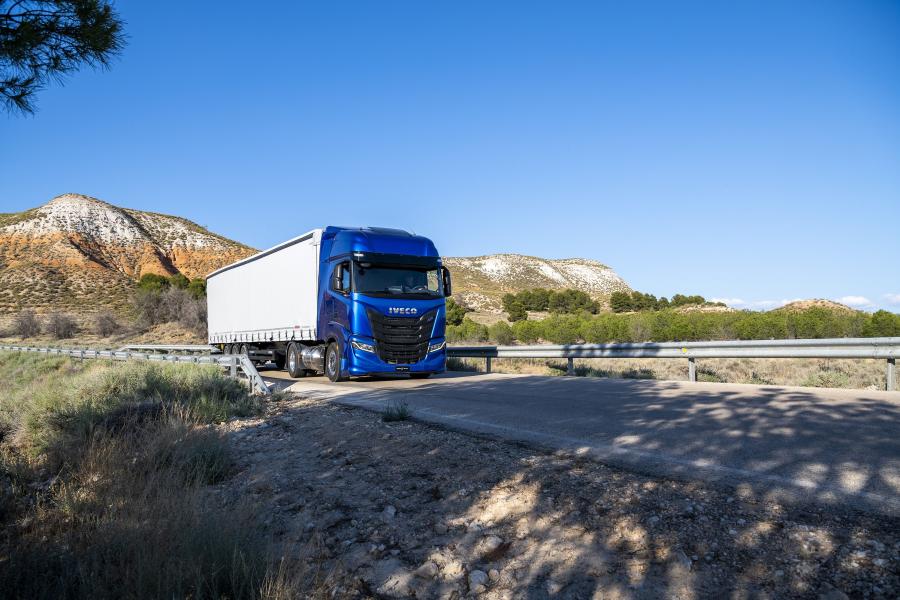  Iveco S-WAY NP S460 4x2 2019 года  (фото 9 из 19)